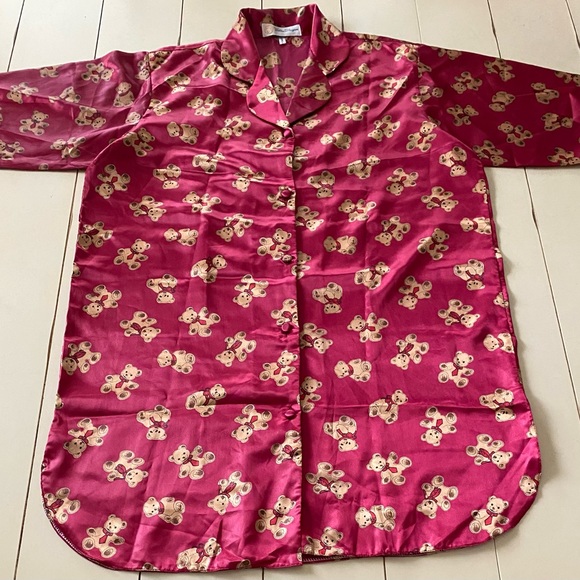 New Golden Dragon Silk Nightshirt - Picture 2 of 15